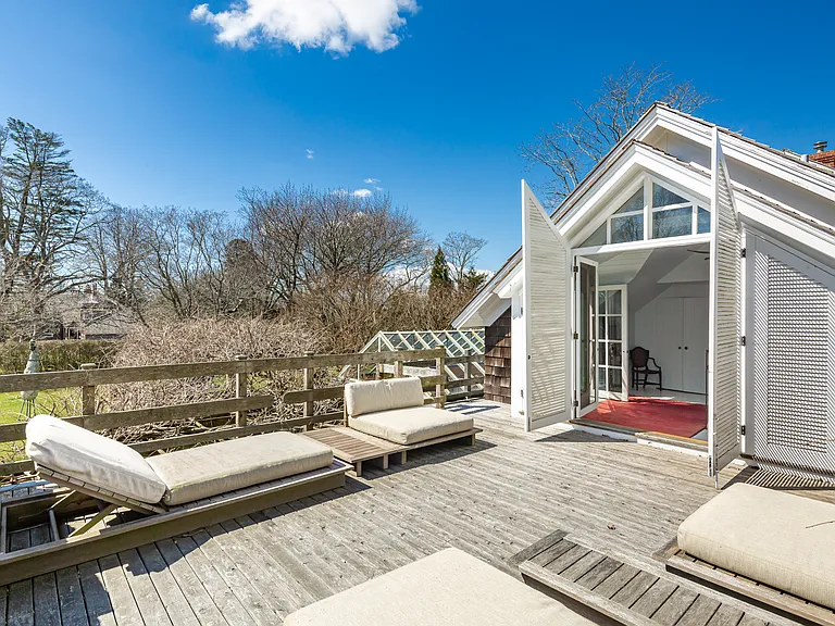 57 Jobs Ln — Photo 20