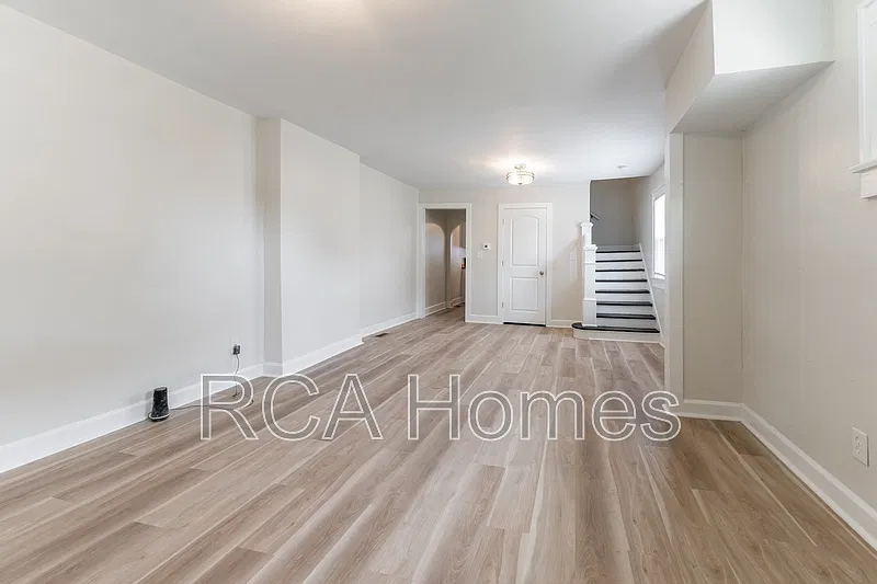 3 bed, 2.0 bath, 1200 sqft, $1,550 — Photo 4