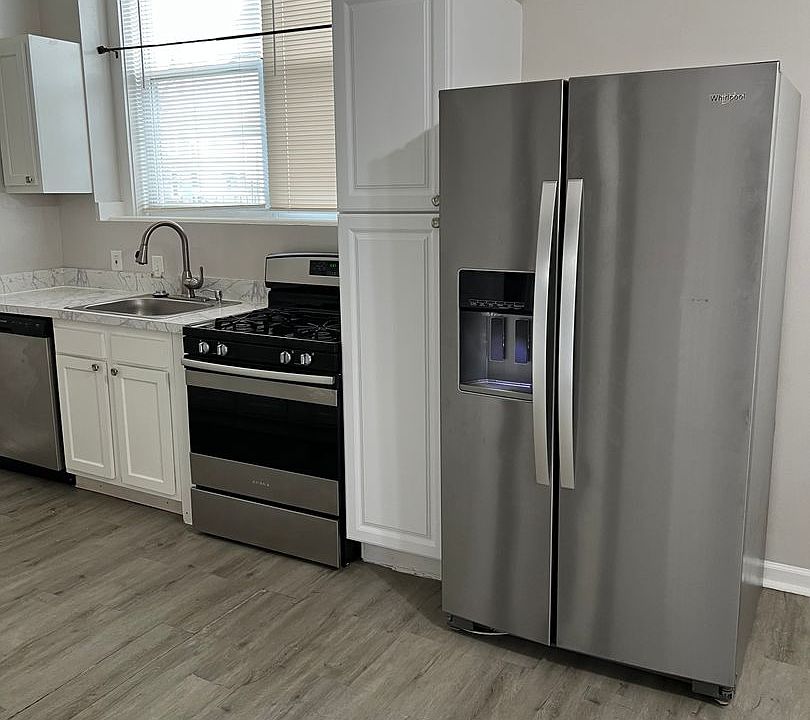 1st image of 5401 Bridge Ave #7