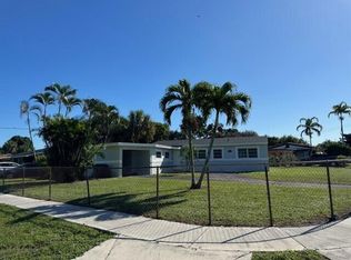 3896 NW 4th St, Lauderhill, FL 33311