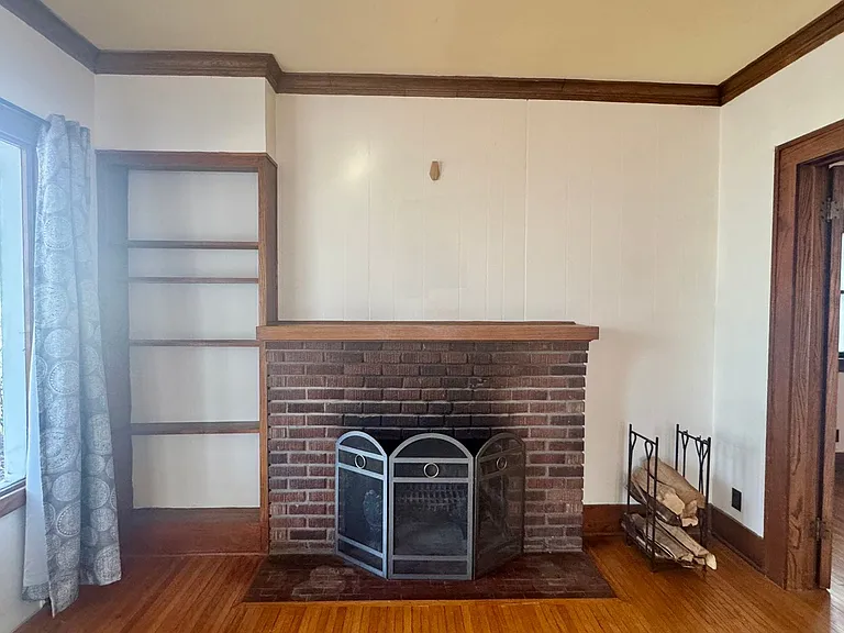 810 S 35th St — Photo 4