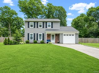 4 Green Terrace, Ridge, NY 11961
