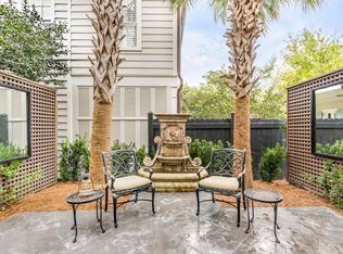 16 Logan St APT B, Charleston, SC 29401
