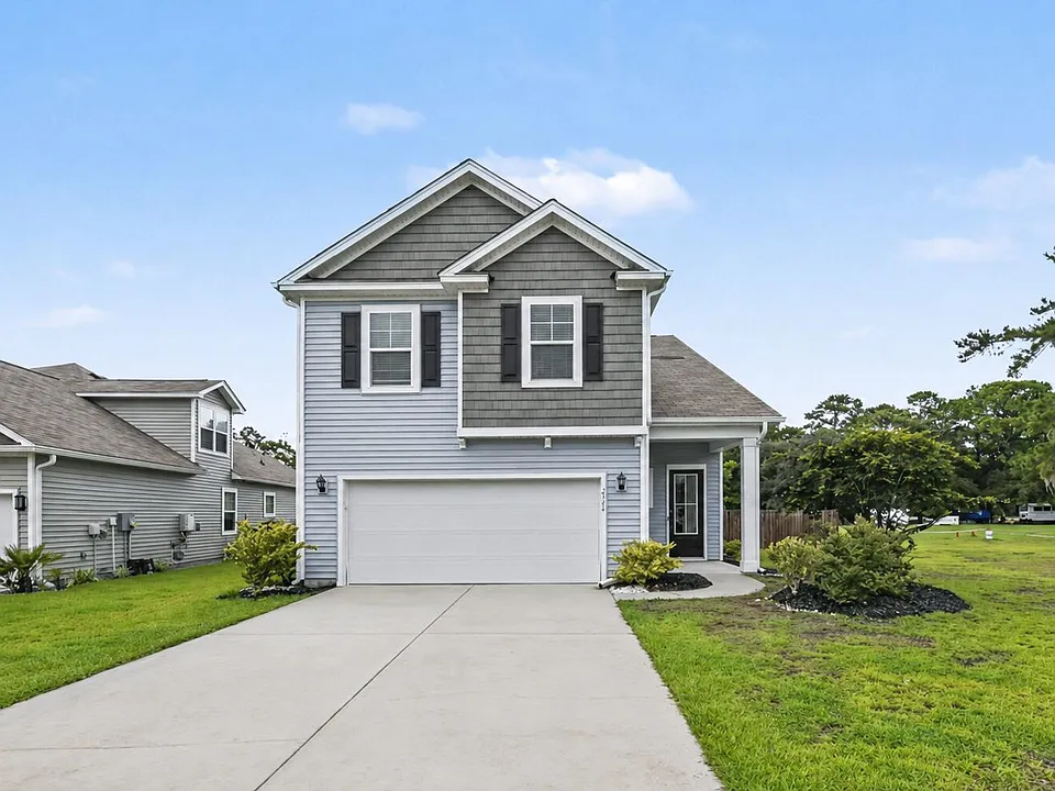2744 Harmony Lake Dr