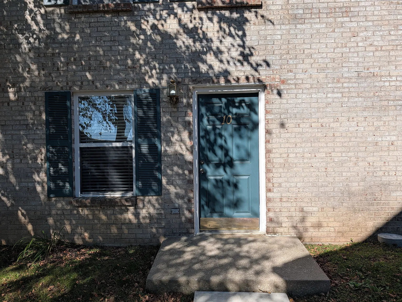 160 S Keeneland Dr — Photo 1