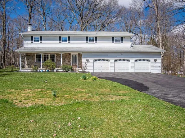 5 Cora Lane, Poughkeepsie, NY 12603