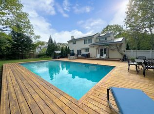 17 Jennifers Path, Westhampton Beach, NY 11978
