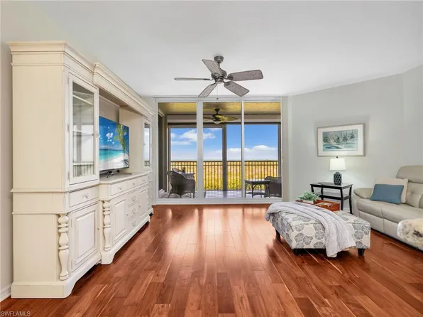 1001 Arbor Lake DR #506, NAPLES, FL 34110