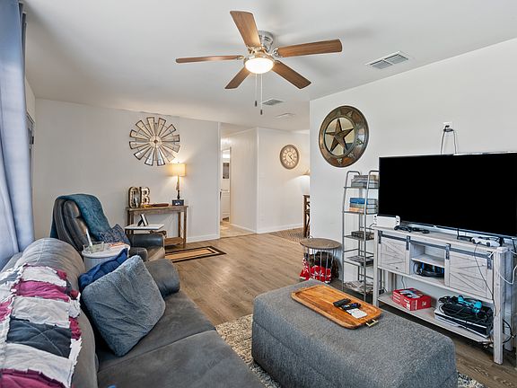 5th image of 1206 Fannin St