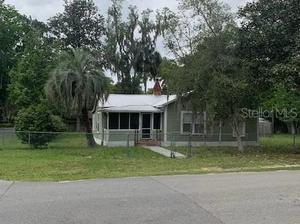 3206 NW 12th St, Gainesville, FL 32609