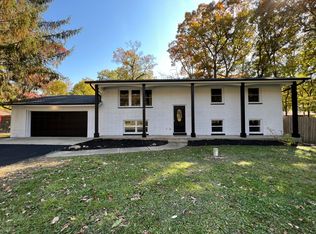 1037 W Us Highway 20, Porter, IN 46304