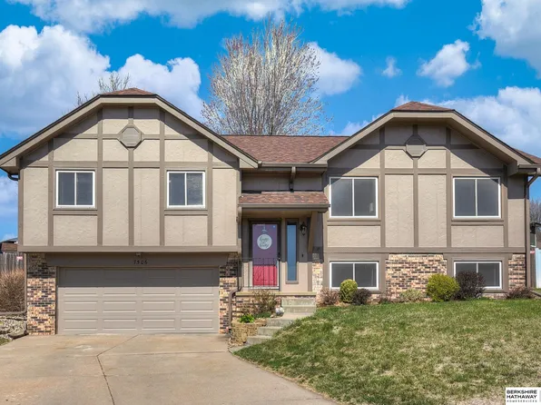 7506 S 134th Cir, Omaha, NE 68138
