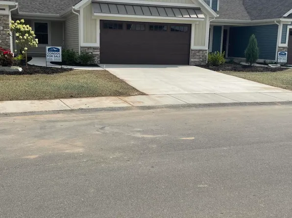 1010 Bellview Meadow Dr SW #68, Byron Center, MI 49315