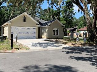 600 Lake View Cottages Dr, St Simons Island, GA 31522