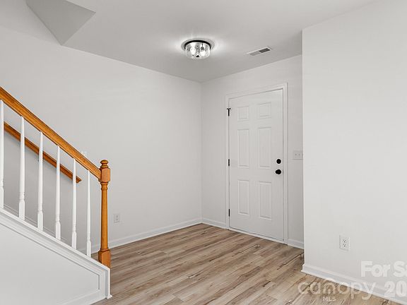 2nd image of 8723 Buttonwood Ct