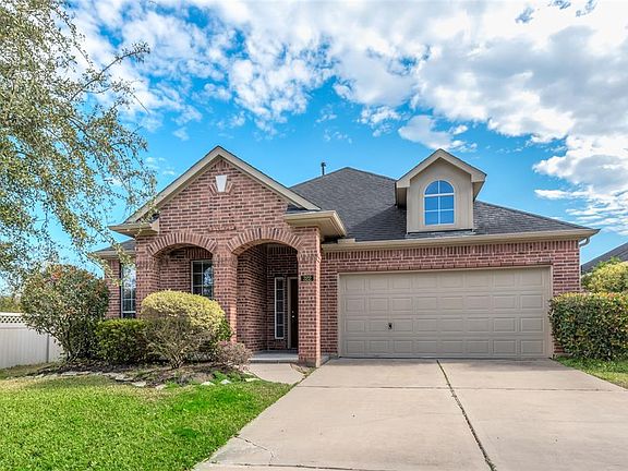 2nd image of 322 Riverway Bluff Ln
