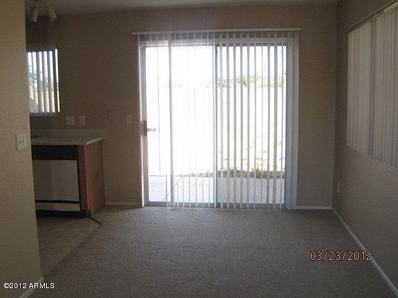 5th image of 2918 W Ross Ave