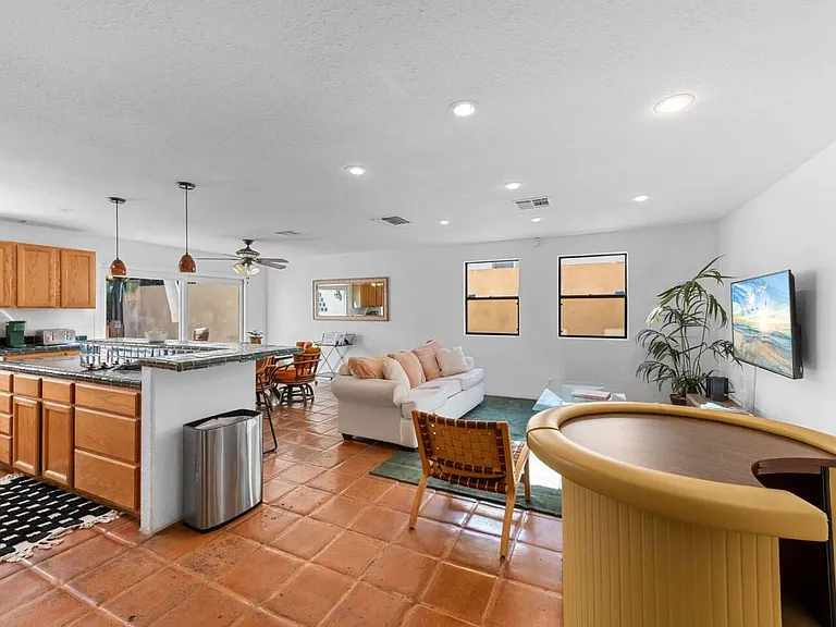 52850 Avenida Herrera — Photo 4