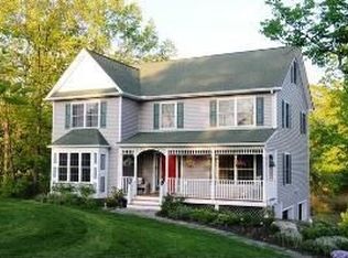 6 Mountain View Pl N, New Paltz, NY 12561