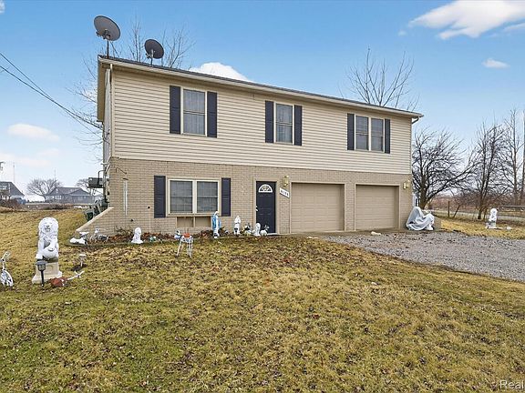 5th image of 6198 Brancheau Rd