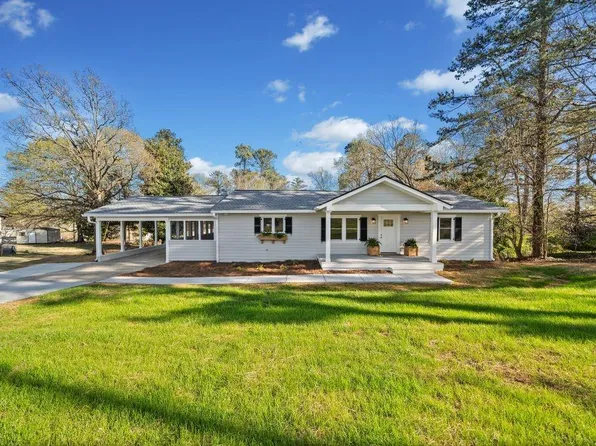 3784 Robinson Rd NE, Marietta, GA 30068