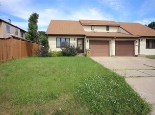 1805 15 1/2 St SW, Minot, ND 58701