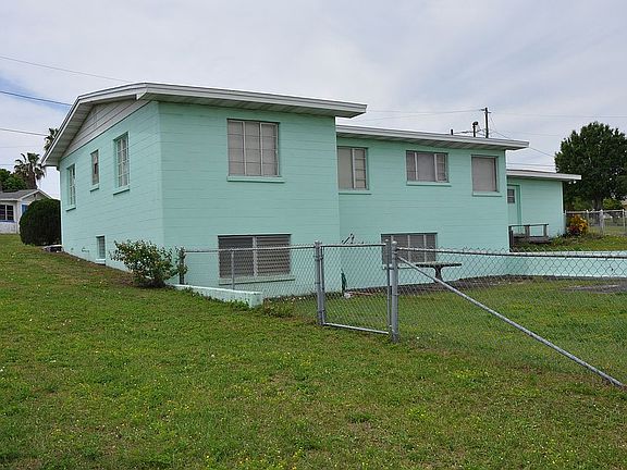 2nd image of 701 Edmund Ave