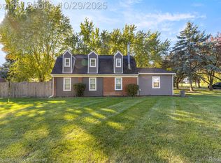 23525 Gibraltar Rd, Flat Rock, MI 48134