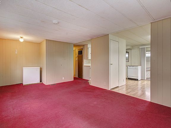 3rd image of 15411 SE Mill Plain Blvd Unit C2