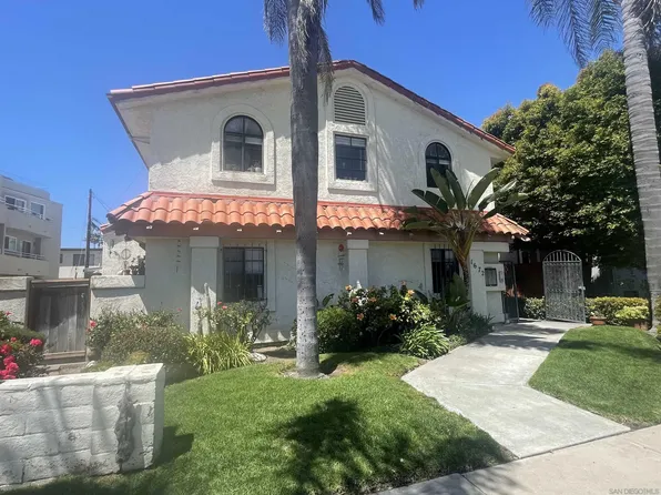 1672 Moorland Dr, San Diego, CA 92109