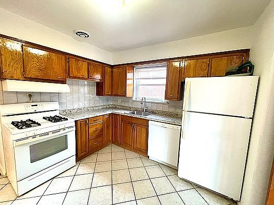 3rd image of 212-05 43rd Ave #2