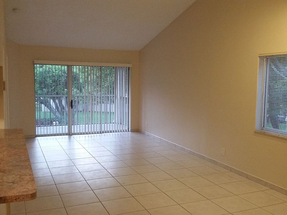 1st image of 14154 SW 93rd Ln #14154