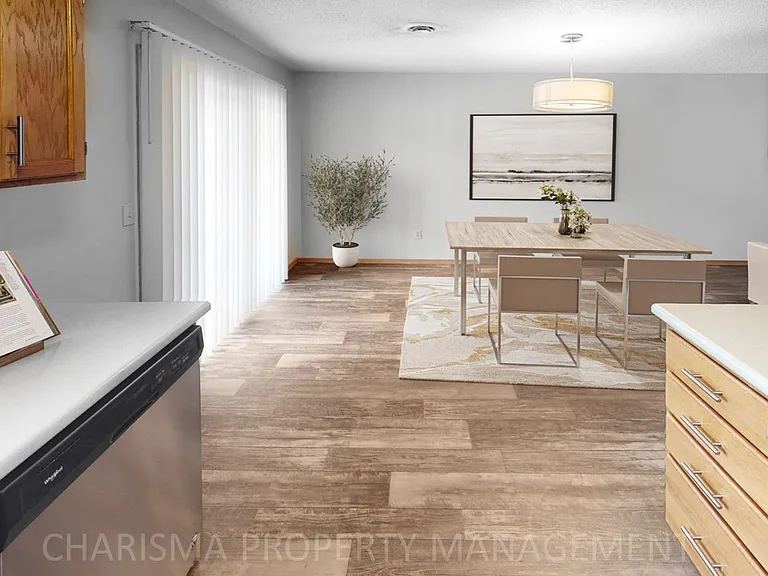Hoppe Properties — Photo 15