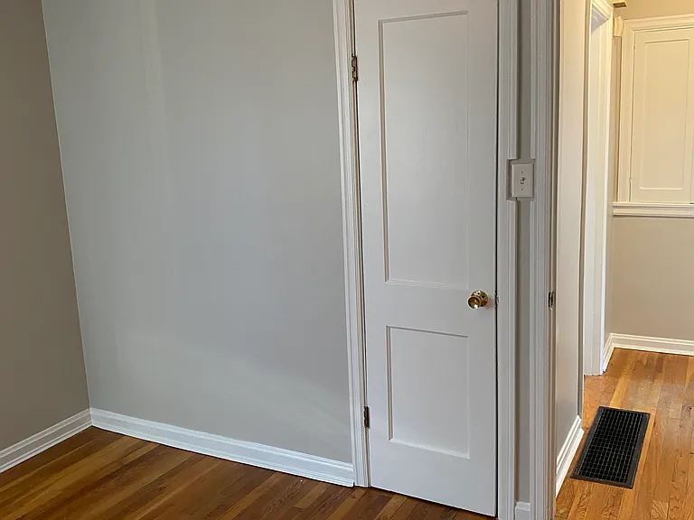 5626 Leumas Rd — Photo 10