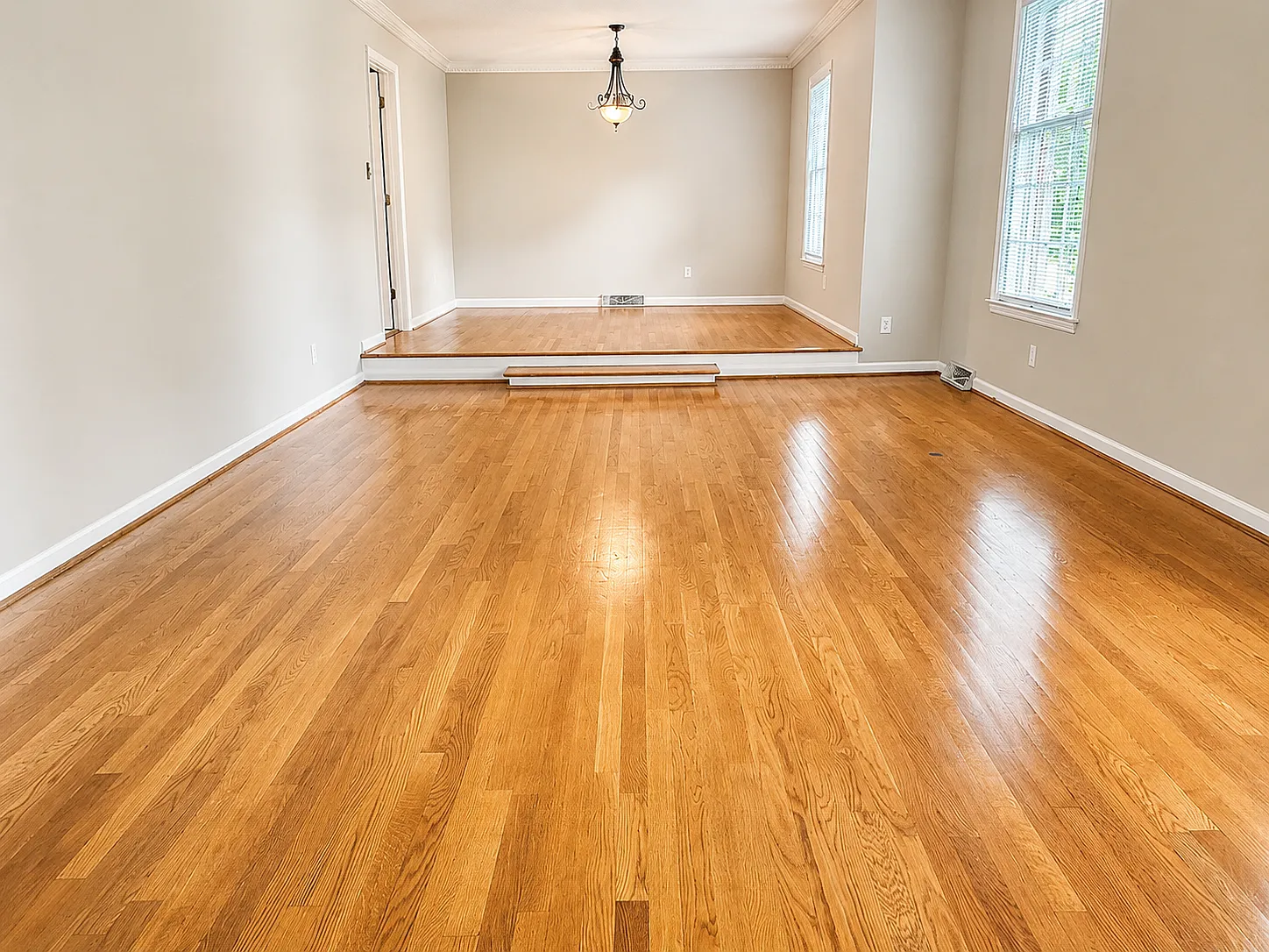 3 bed, 2255 sqft, $2,900 — Photo 3