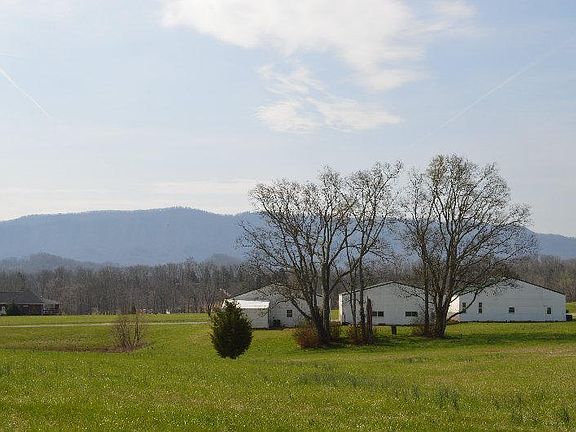 4th image of 1733 Seymour Air Park Dr