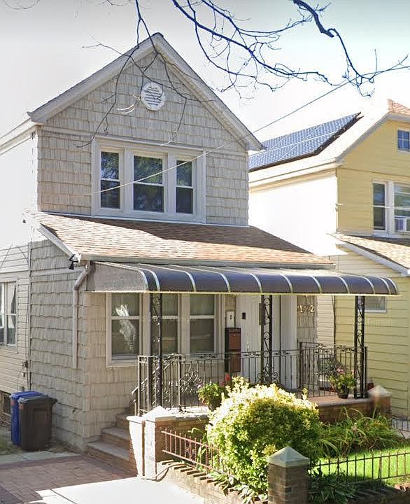 2nd image of 11622 219th St