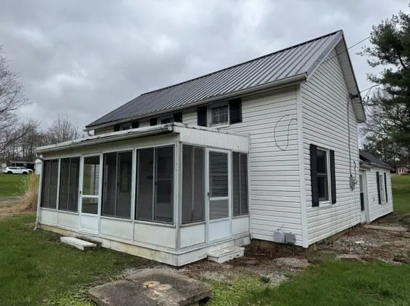 6784 State Route 180, Kingston, OH 45644