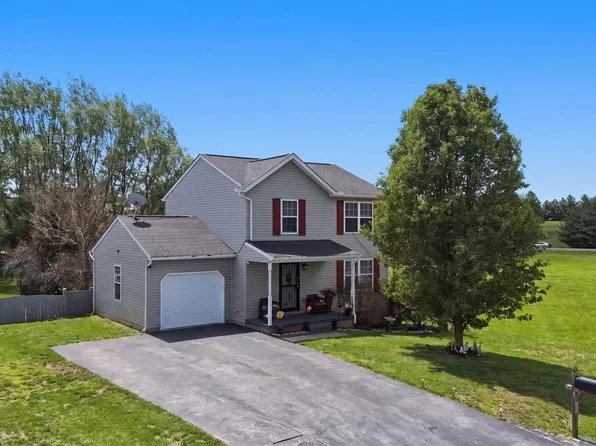 18813 Diller Dr, Hagerstown, MD 21742