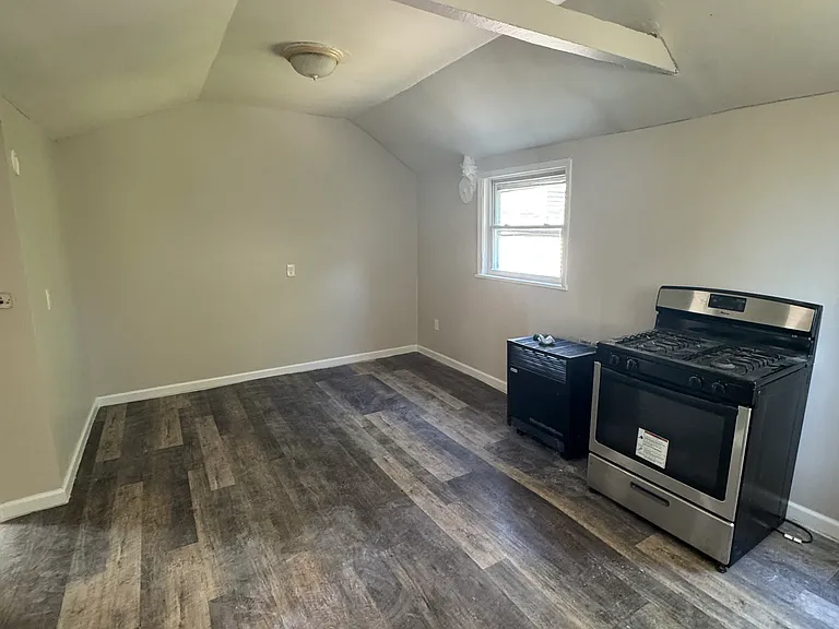 647 Prospect Ave #2 — Photo 5