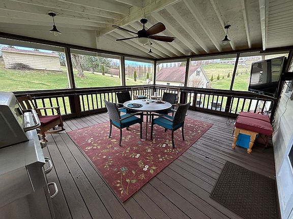 4th image of 105 Antler Dr