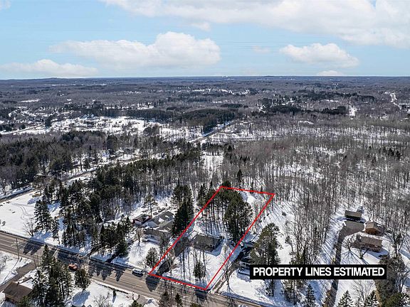 4th image of 3921 Haines Rd