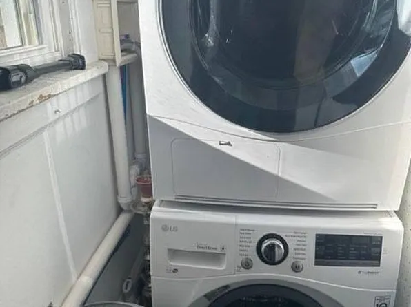 647 Anderson Avenue image 12 of 14