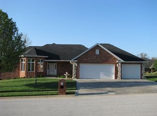 4204 Fair Haven Dr, Nixa, MO 65714