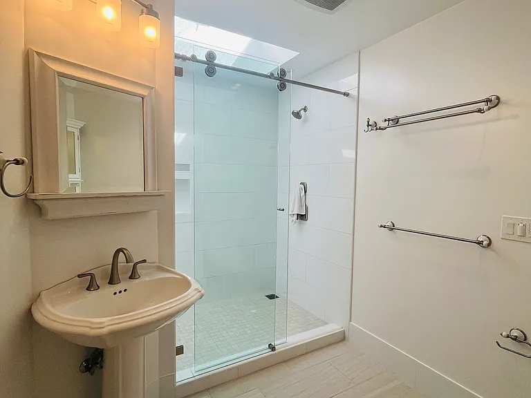 14444 Sunrise Dr NE — Photo 14