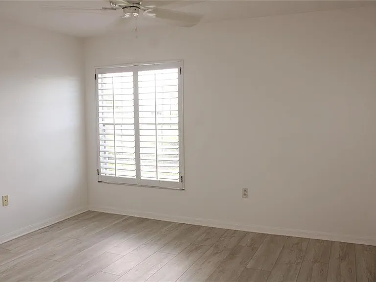 1702 Fairway Trce #1702 — Photo 23