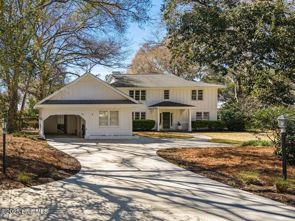 827 Shoreline Drive W, Sunset Beach, NC 28468