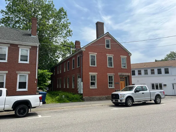 11 Middle St #2B, Saco, ME 04072