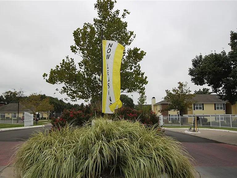 Eaglerock Village Apartments — Photo 5