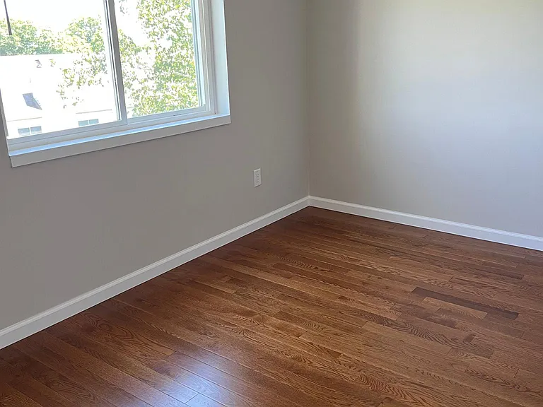 Woodbridge Ln — Photo 36